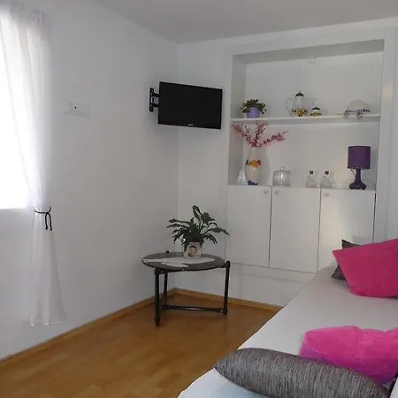 Apartments More * Kastela